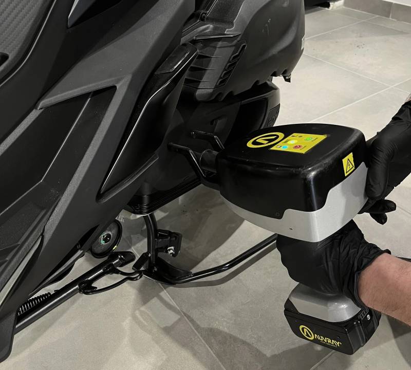 GRAVAGE SCOOTER ET MOTO CHEZ UN PROFESSIONNEL A MARSEILLE