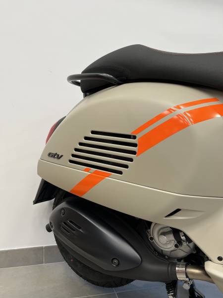 VENTE VESPA GTV 300 BEIGE SUR MARSEILLE 13002
